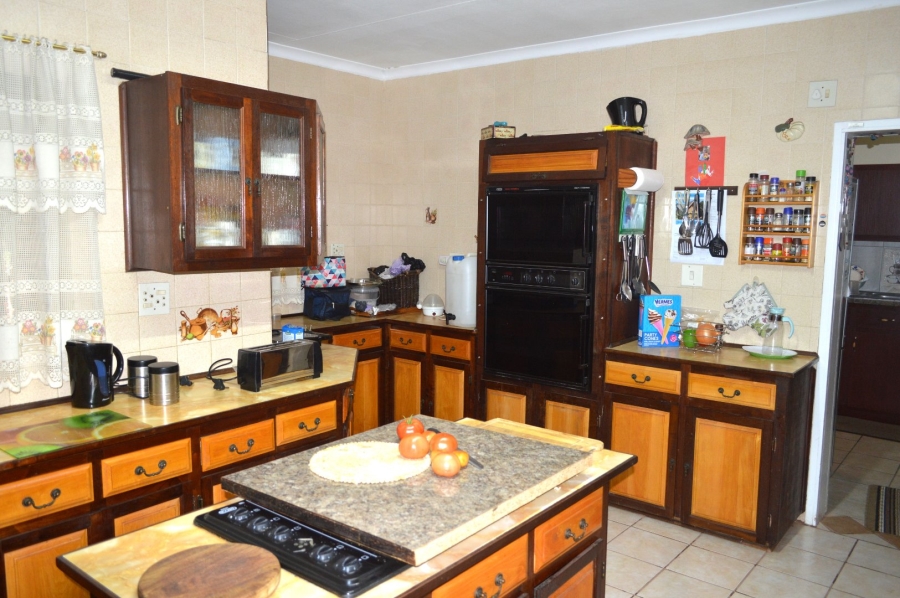 5 Bedroom Property for Sale in Stilfontein Ext 4 North West